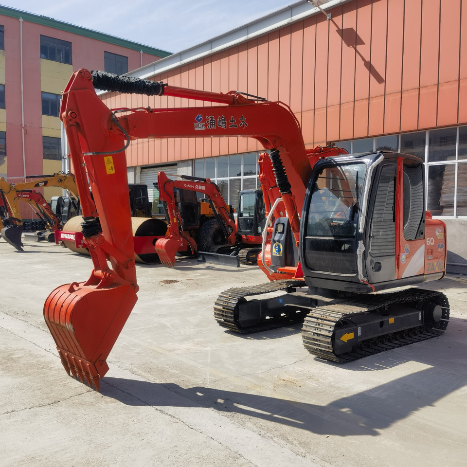 Hitachi ZX60 Excavator - Kettenbagger: das Bild 2 Hitachi ZX60 Excavator - Kettenbagger: das Bild 2