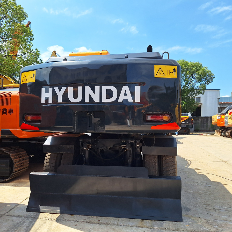 Hyundai 210w-9T wheel excavator - Mobilbagger: das Bild 4 Hyundai 210w-9T wheel excavator - Mobilbagger: das Bild 4