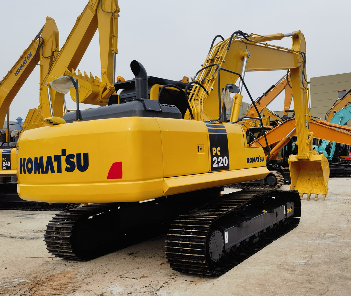 Komatsu PC220-8 Excavator - Kettenbagger: das Bild 1 Komatsu PC220-8 Excavator - Kettenbagger: das Bild 1