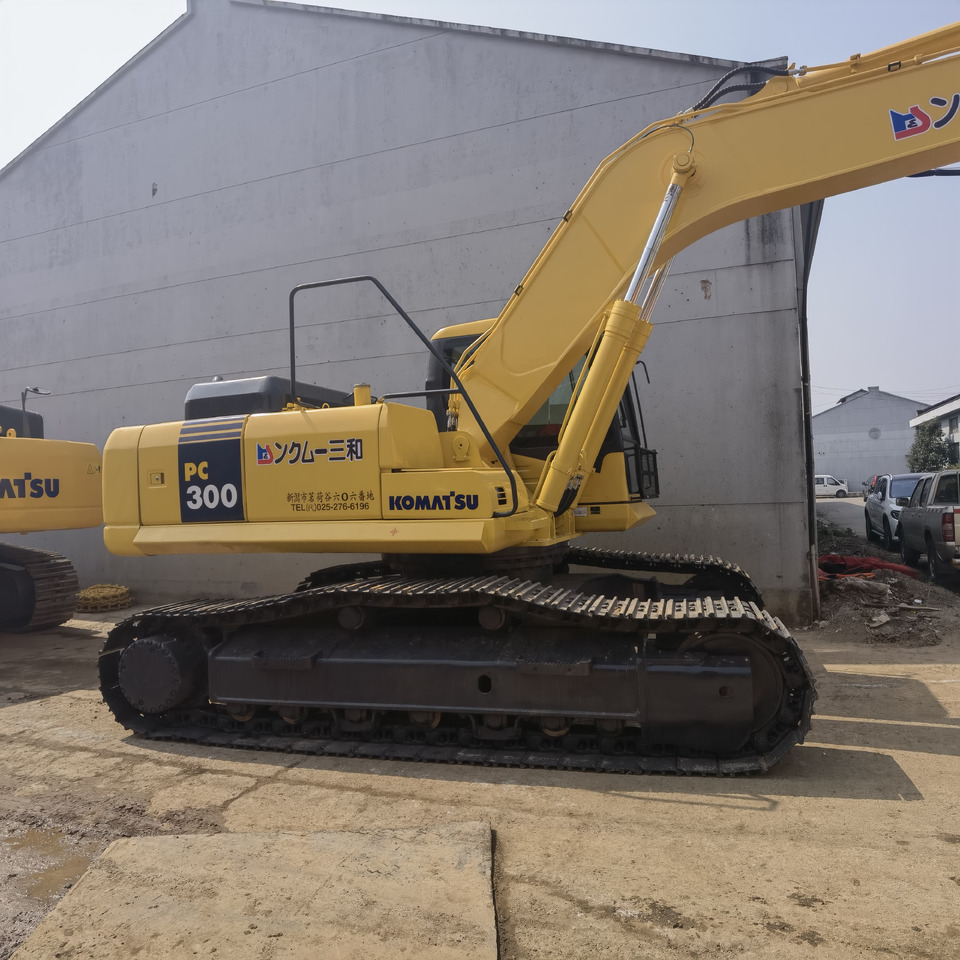Komatsu PC300-7 Excavator - Kettenbagger: das Bild 3 Komatsu PC300-7 Excavator - Kettenbagger: das Bild 3