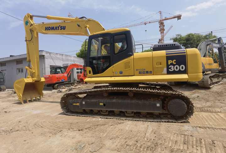 Komatsu PC300-7 excavator - Kettenbagger: das Bild 3 Komatsu PC300-7 excavator - Kettenbagger: das Bild 3