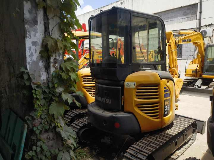 Komatsu PC35MR-3 excavator - Kettenbagger: das Bild 5 Komatsu PC35MR-3 excavator - Kettenbagger: das Bild 5