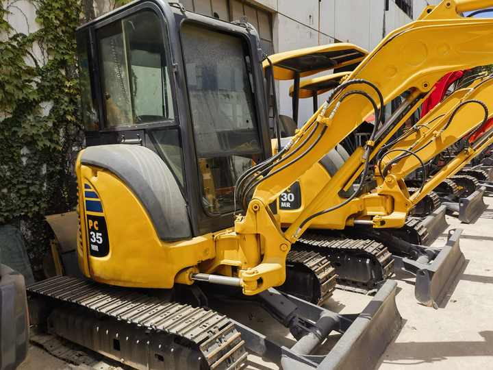 Komatsu PC35MR-3 excavator - Kettenbagger: das Bild 1 Komatsu PC35MR-3 excavator - Kettenbagger: das Bild 1