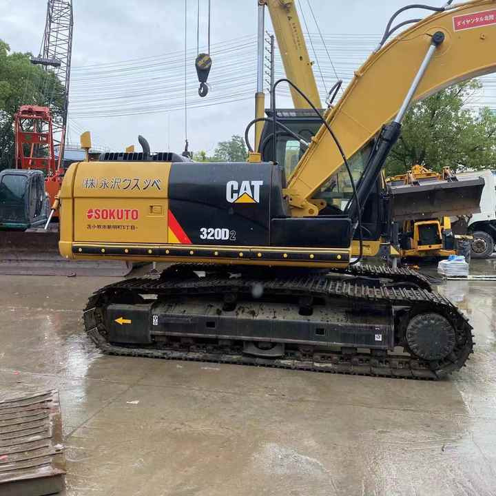 Original Japan cheap second hand excavator/digger cat 320D2 excavator used CAT excavator cat 320D2 for sale - Kettenbagger: das Bild 3 Original Japan cheap second hand excavator/digger cat 320D2 excavator used CAT excavator cat 320D2 for sale - Kettenbagger: das Bild 3