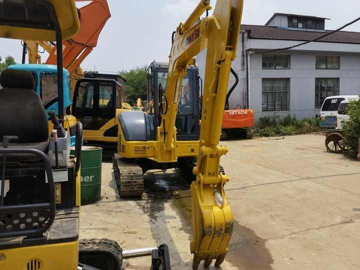 Second Hand Good Condition Komatsu PC35MR-3 Crawler Excavator Used Komatsu PC35MR-3 Excavator in stock - Kettenbagger: das Bild 5 Second Hand Good Condition Komatsu PC35MR-3 Crawler Excavator Used Komatsu PC35MR-3 Excavator in stock - Kettenbagger: das Bild 5