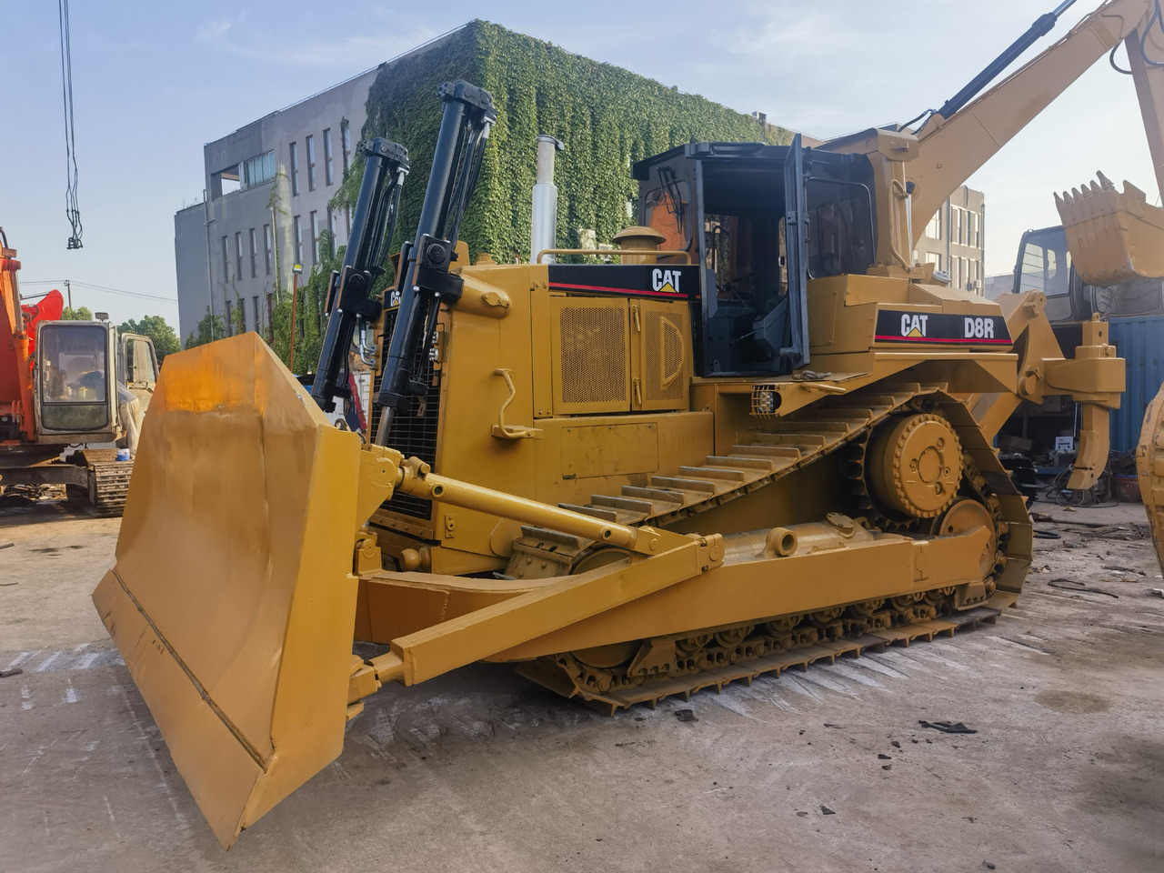 Used cat d8r bulldozer - Bulldozer: das Bild 1 Used cat d8r bulldozer - Bulldozer: das Bild 1