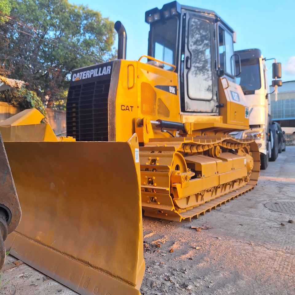 Used caterpillar cat D5k bulldozer - Bulldozer: das Bild 2 Used caterpillar cat D5k bulldozer - Bulldozer: das Bild 2
