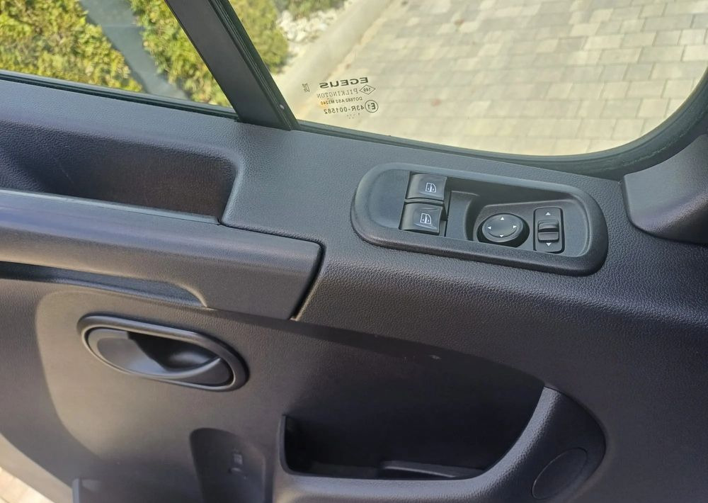 Renault Master 2.3dci 168KM 10palet 2022rok - Planen Transporter: das Bild 5 Renault Master 2.3dci 168KM 10palet 2022rok - Planen Transporter: das Bild 5