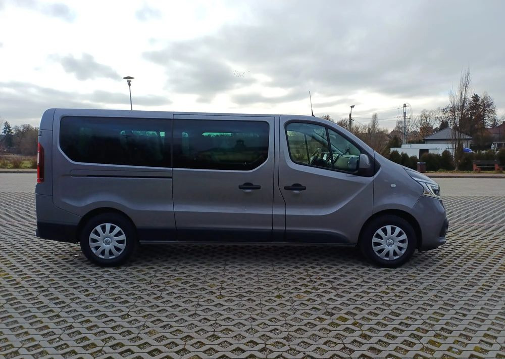 Renault Trafic 2.0 dCi Escapade EDC - Kleinbus, Personentransporter: das Bild 5 Renault Trafic 2.0 dCi Escapade EDC - Kleinbus, Personentransporter: das Bild 5