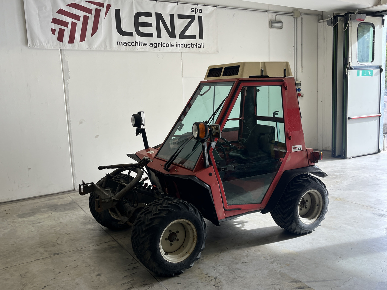 AEBI TT 70 S - Traktor: das Bild 2 AEBI TT 70 S - Traktor: das Bild 2