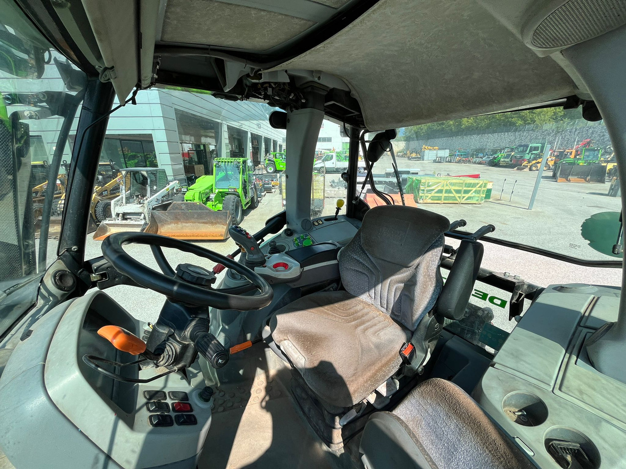 Traktor TRATTORE DEUTZ-FAHR AGROTRON K 420: das Bild 13