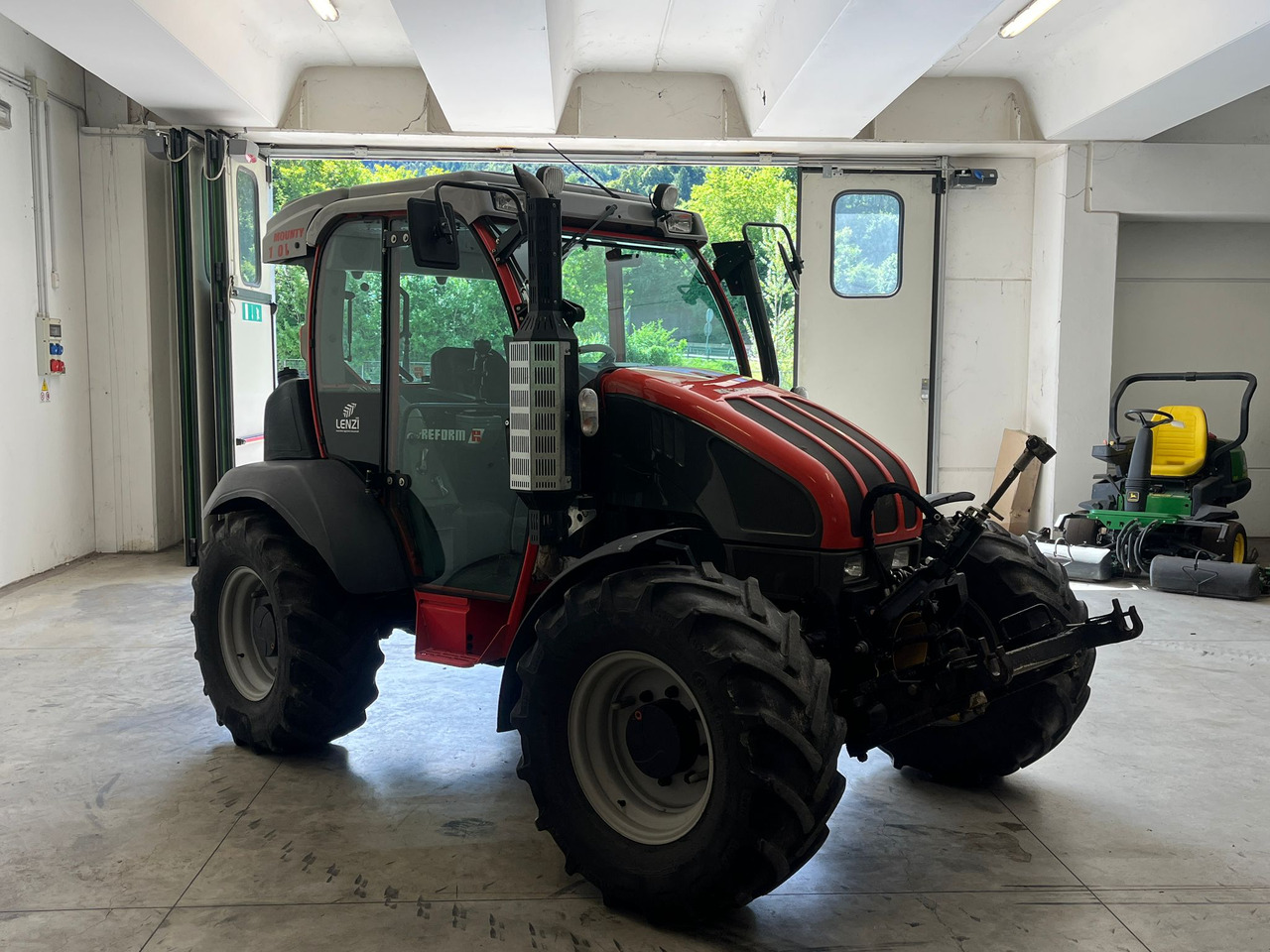 TRATTORE REFORM MOUNTY 100 V - Traktor: das Bild 3 TRATTORE REFORM MOUNTY 100 V - Traktor: das Bild 3