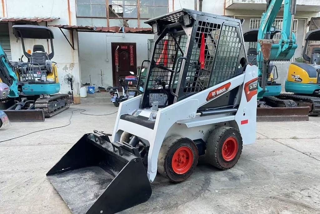 Bobcat S 70 - Kompaktlader: das Bild 2 Bobcat S 70 - Kompaktlader: das Bild 2
