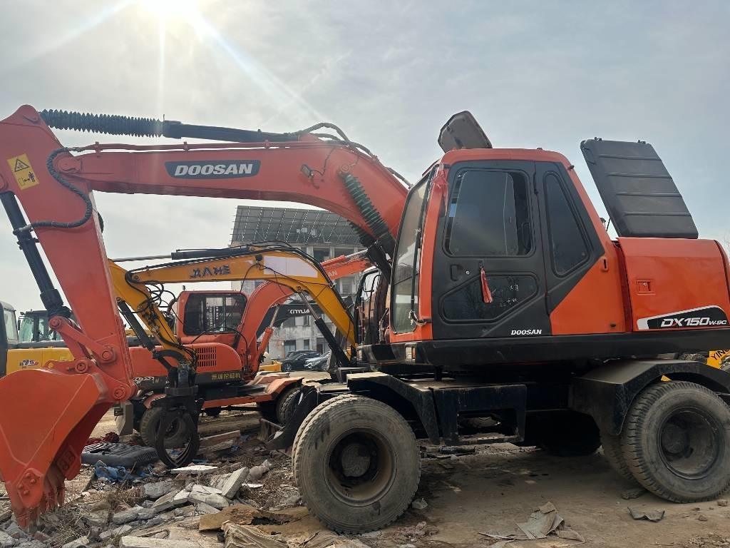 Doosan 150 - Mobilbagger: das Bild 1 Doosan 150 - Mobilbagger: das Bild 1