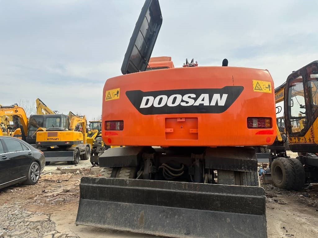 Doosan 150 - Mobilbagger: das Bild 2 Doosan 150 - Mobilbagger: das Bild 2