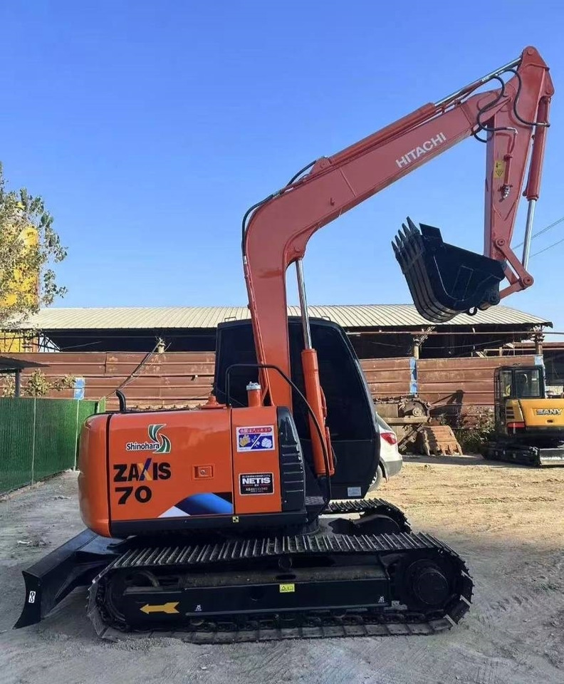 Hitachi ZAXS 70 - Minibagger: das Bild 5 Hitachi ZAXS 70 - Minibagger: das Bild 5