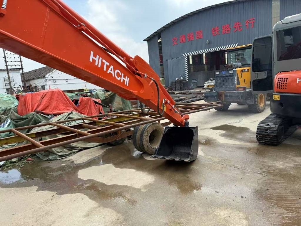 Hitachi ZX 60 - Minibagger: das Bild 2 Hitachi ZX 60 - Minibagger: das Bild 2