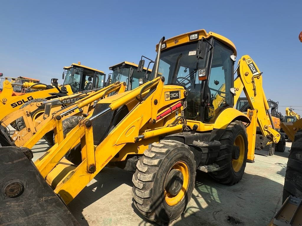 JCB 3 CX - Baggerlader: das Bild 5 JCB 3 CX - Baggerlader: das Bild 5
