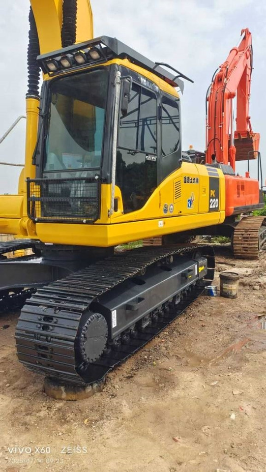 Komatsu PC 220-7 - Kettenbagger: das Bild 5 Komatsu PC 220-7 - Kettenbagger: das Bild 5