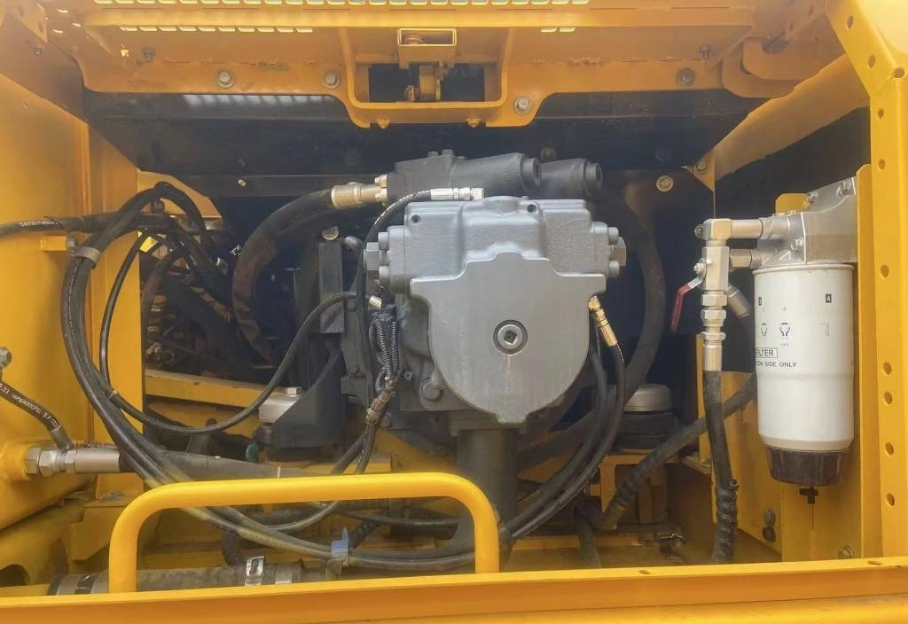 Komatsu PC 400 - Kettenbagger: das Bild 5 Komatsu PC 400 - Kettenbagger: das Bild 5