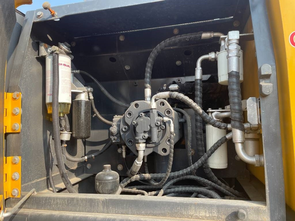 Volvo EC 210 - Kettenbagger: das Bild 2 Volvo EC 210 - Kettenbagger: das Bild 2