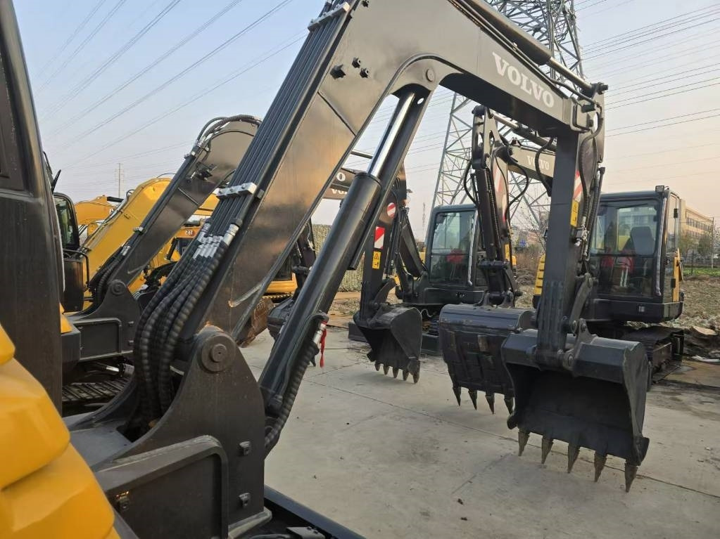 Volvo EC 60 - Kettenbagger: das Bild 4 Volvo EC 60 - Kettenbagger: das Bild 4