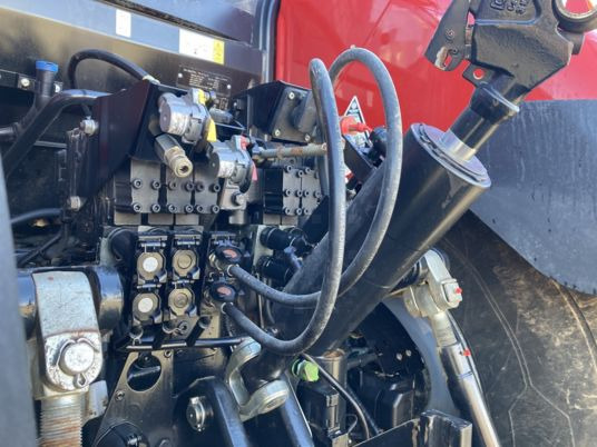 Case IH OPTUM 300 CVX - Traktor: das Bild 4 Case IH OPTUM 300 CVX - Traktor: das Bild 4