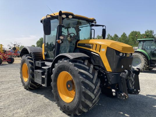 JCB FASTRAC 4220 - Traktor: das Bild 1 JCB FASTRAC 4220 - Traktor: das Bild 1
