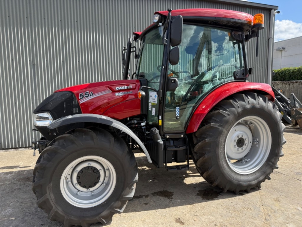 Case IH Farmall 55 A - Traktor: das Bild 1 Case IH Farmall 55 A - Traktor: das Bild 1