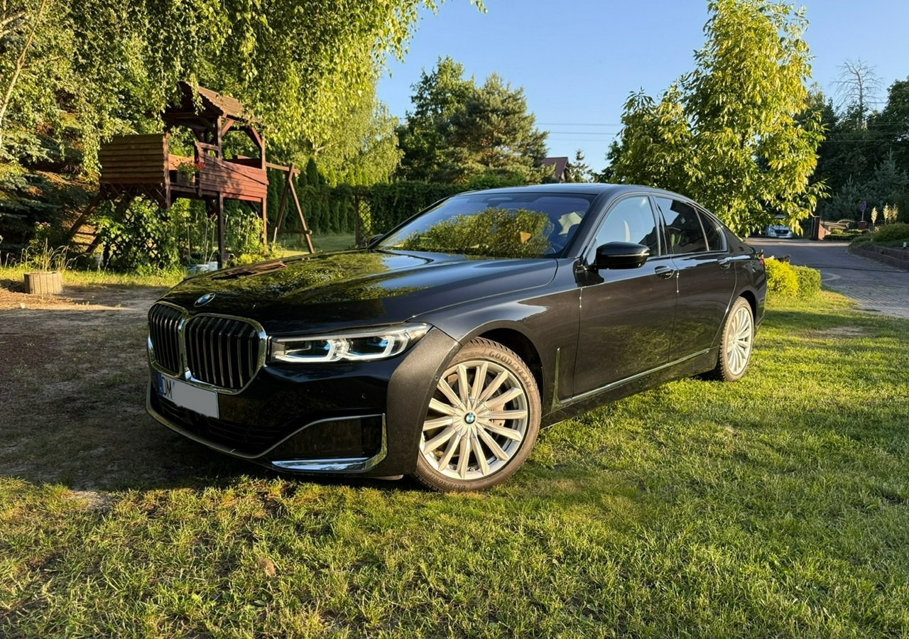 BMW SERIA 7 II (G11/G12) BMW SERIA 7 740d Xdrive 340KM Luxury+Exclusive Masaże Adaptiv Oś Lasery 2022 FV2 - Limousine: das Bild 1 BMW SERIA 7 II (G11/G12) BMW SERIA 7 740d Xdrive 340KM Luxury+Exclusive Masaże Adaptiv Oś Lasery 2022 FV2 - Limousine: das Bild 1