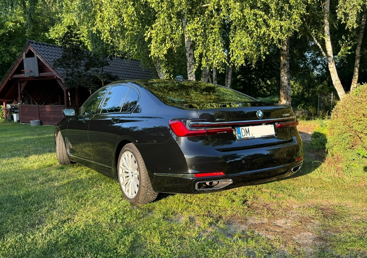 BMW SERIA 7 II (G11/G12) BMW SERIA 7 740d Xdrive 340KM Luxury+Exclusive Masaże Adaptiv Oś Lasery 2022 FV2 - Limousine: das Bild 2 BMW SERIA 7 II (G11/G12) BMW SERIA 7 740d Xdrive 340KM Luxury+Exclusive Masaże Adaptiv Oś Lasery 2022 FV2 - Limousine: das Bild 2