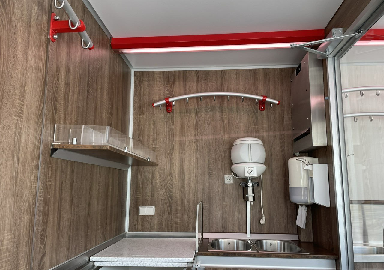 Fiat Ducato Autosklep Gastronomiczny Food Truck Foodtruck sklep W-zasil 2015 - Verkaufsfahrzeug: das Bild 4 Fiat Ducato Autosklep Gastronomiczny Food Truck Foodtruck sklep W-zasil 2015 - Verkaufsfahrzeug: das Bild 4