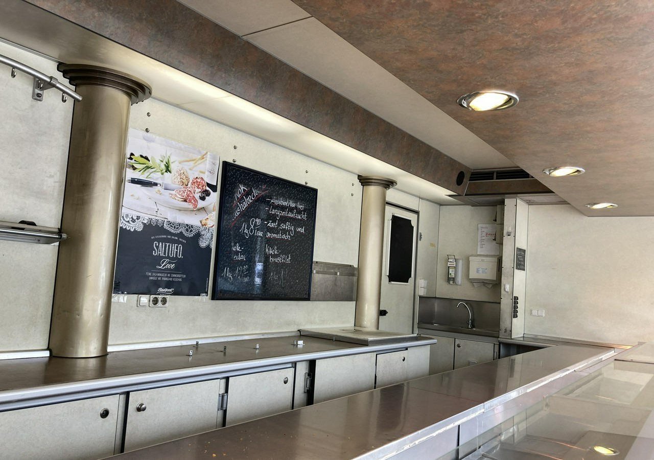 Fiat Ducato Autosklep wędlin Gastronomiczny Food Truck Foodtruck Sklep bar Borco - Verkaufsfahrzeug: das Bild 3 Fiat Ducato Autosklep wędlin Gastronomiczny Food Truck Foodtruck Sklep bar Borco - Verkaufsfahrzeug: das Bild 3