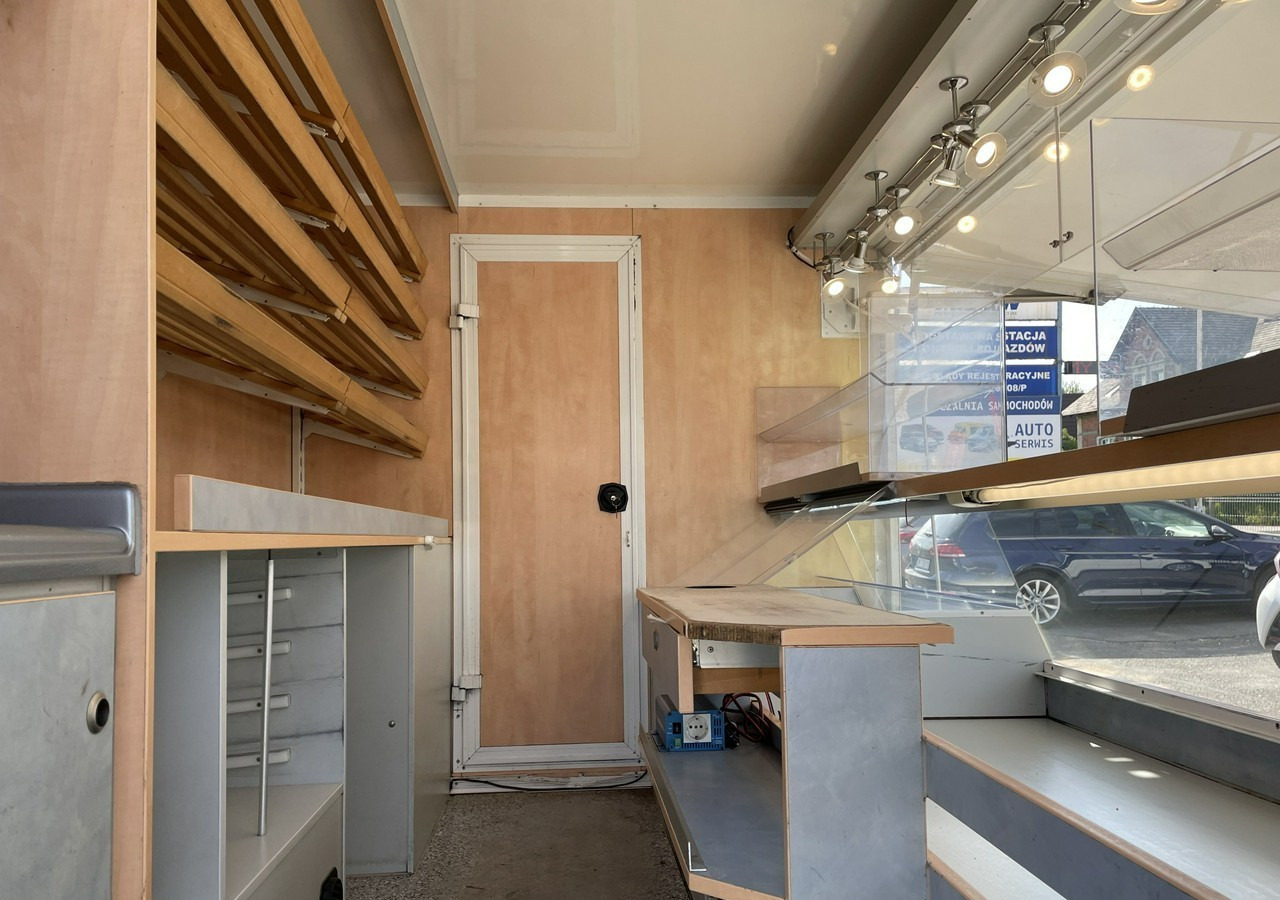 Fiat Ducato Ducato Autosklep pieczy Sklep Gastronomiczny Food Truck Foodtruck 20 - Verkaufsfahrzeug: das Bild 2 Fiat Ducato Ducato Autosklep pieczy Sklep Gastronomiczny Food Truck Foodtruck 20 - Verkaufsfahrzeug: das Bild 2