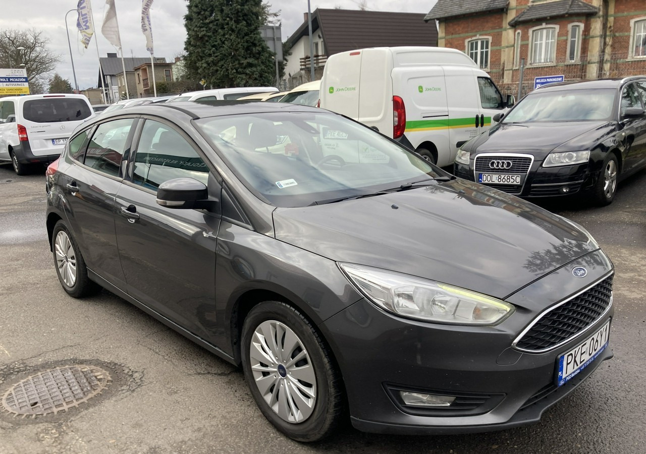 Ford Focus III Focus 1.0 EcoBoost Klima Salon PL 2015 - PKW: das Bild 5 Ford Focus III Focus 1.0 EcoBoost Klima Salon PL 2015 - PKW: das Bild 5