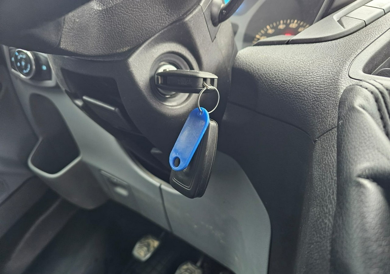 Kastenwagen Ford Transit Transit Custom Ford Transit Custom 2.2-125KM Klima 2015: das Bild 14 Kastenwagen Ford Transit Transit Custom Ford Transit Custom 2.2-125KM Klima 2015: das Bild 14