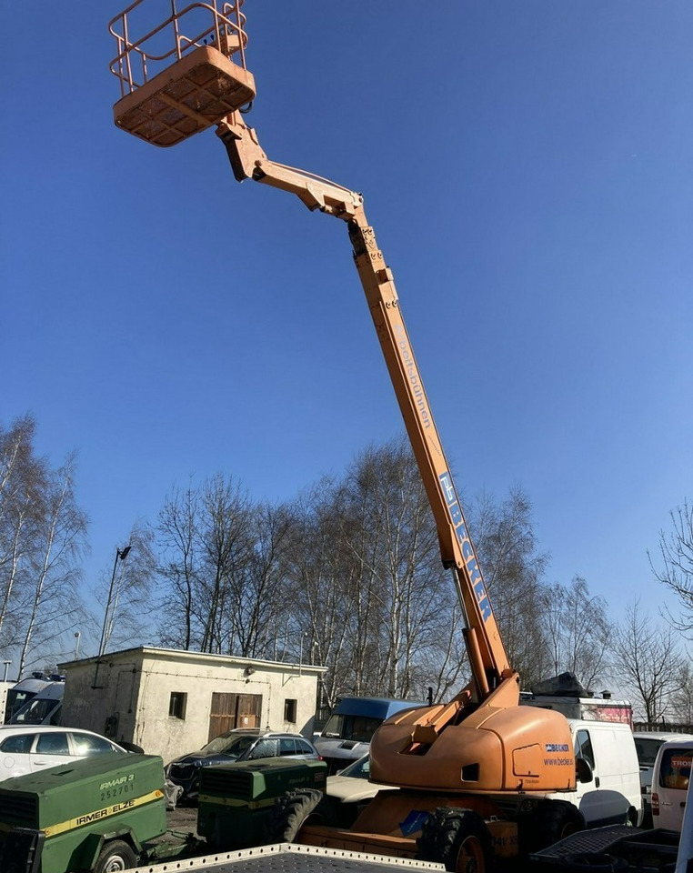 Inna Inny Podnośnik koszowy Haulotte H23 zwyżka 4x4 12082 mg 23 metrów - Teleskopbühne: das Bild 1 Inna Inny Podnośnik koszowy Haulotte H23 zwyżka 4x4 12082 mg 23 metrów - Teleskopbühne: das Bild 1