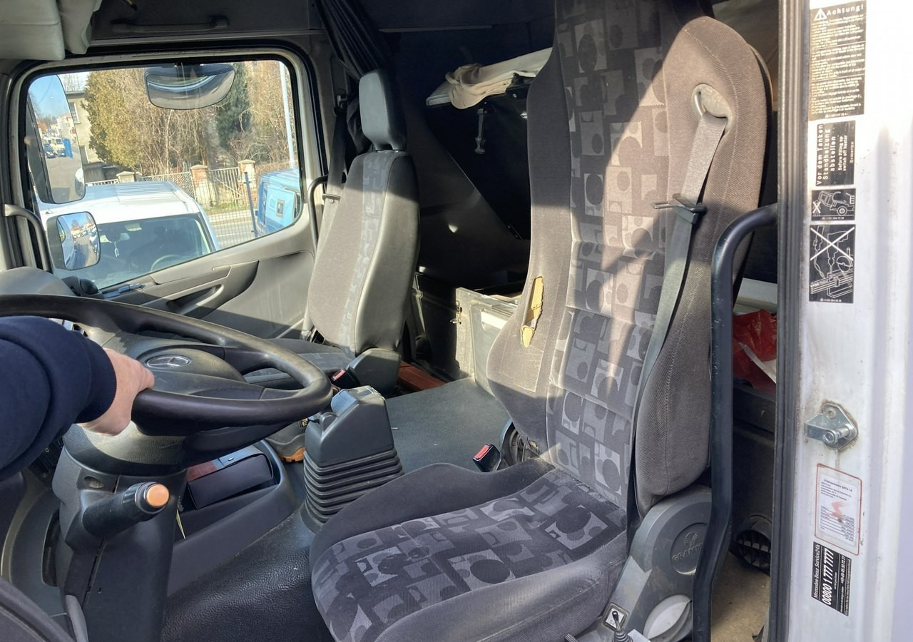 Abrollkipper Mercedes-Benz Axor 2543 Hakowiec MEILLER-KIPPER Model 2009 Axor 2543 Hakowiec MEILLER-KIPPER Model 2009: das Bild 15 Abrollkipper Mercedes-Benz Axor 2543 Hakowiec MEILLER-KIPPER Model 2009 Axor 2543 Hakowiec MEILLER-KIPPER Model 2009: das Bild 15