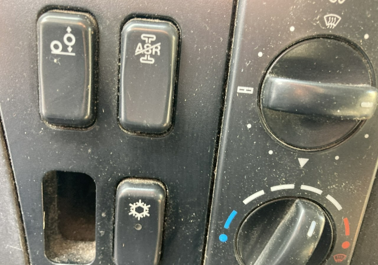 Abrollkipper Mercedes-Benz Axor 2543 Hakowiec MEILLER-KIPPER Model 2009 Axor 2543 Hakowiec MEILLER-KIPPER Model 2009: das Bild 19 Abrollkipper Mercedes-Benz Axor 2543 Hakowiec MEILLER-KIPPER Model 2009 Axor 2543 Hakowiec MEILLER-KIPPER Model 2009: das Bild 19