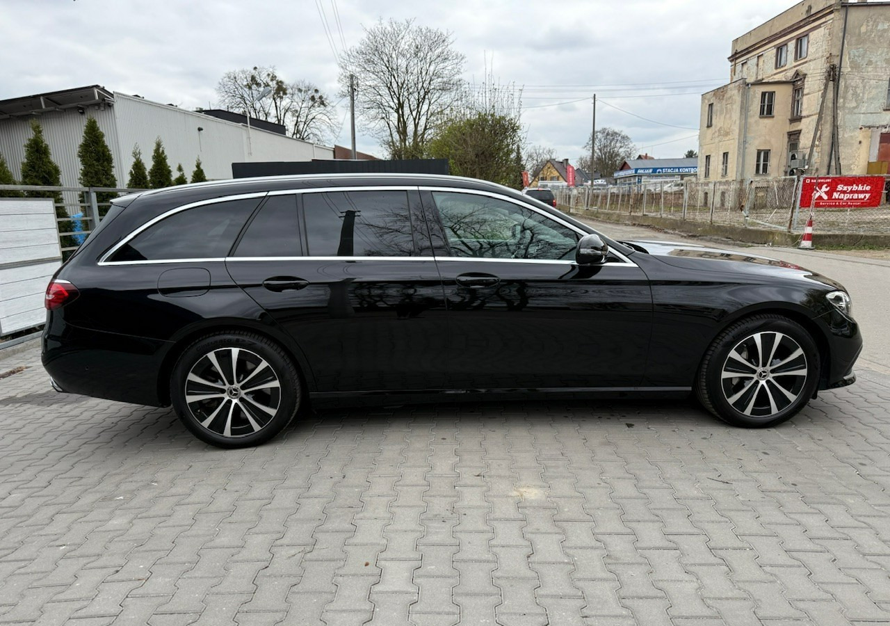 Mercedes-Benz Klasa E E300de EQ-Power Hybrid 50km na prądzie 2.0d 306KM Avantgarde Panoram - PKW: das Bild 5 Mercedes-Benz Klasa E E300de EQ-Power Hybrid 50km na prądzie 2.0d 306KM Avantgarde Panoram - PKW: das Bild 5