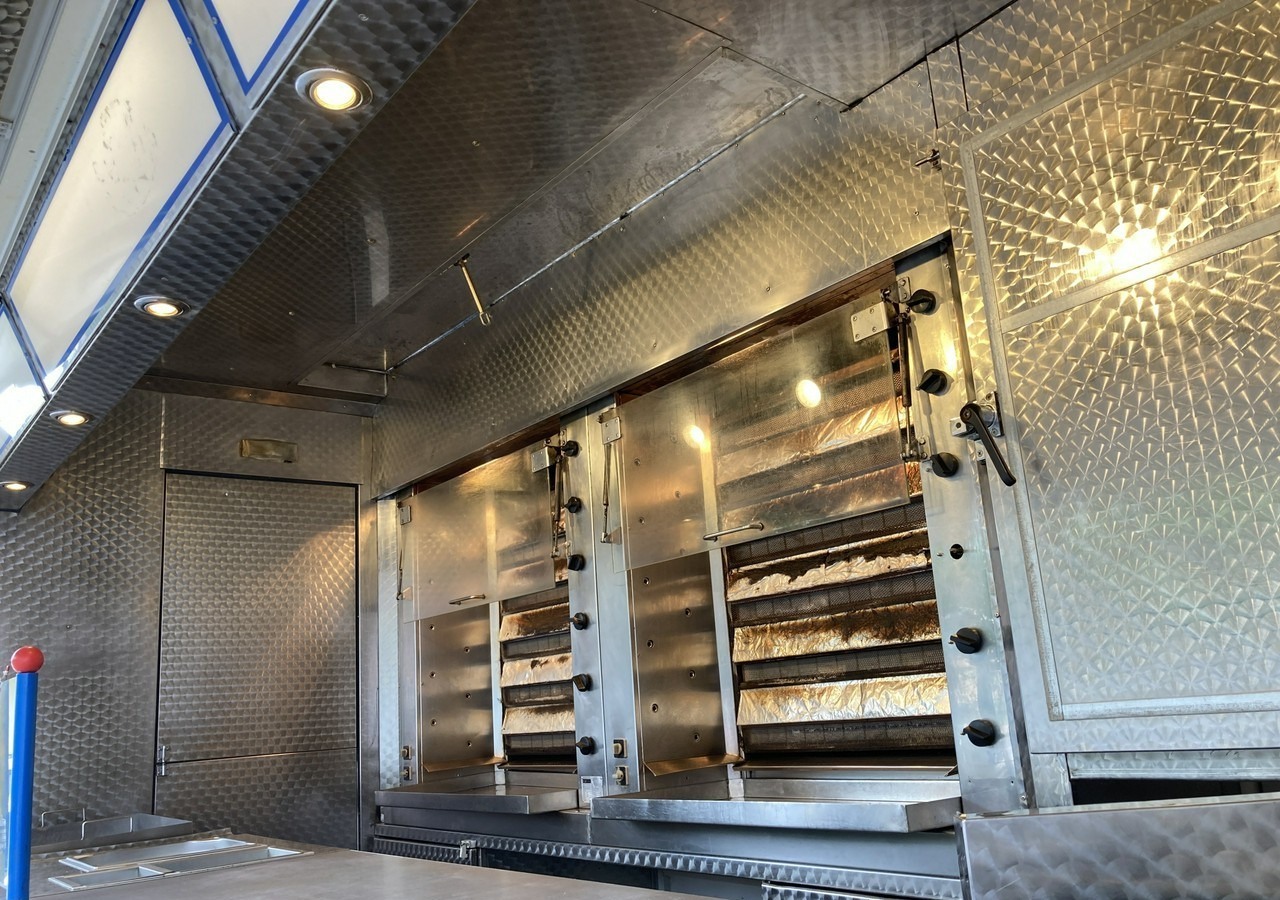 Mercedes-Benz Sprinter Autosklep Grill kurczak Gastronomiczny Food Truck Foodtruck sklep 20 - Verkaufsfahrzeug: das Bild 4 Mercedes-Benz Sprinter Autosklep Grill kurczak Gastronomiczny Food Truck Foodtruck sklep 20 - Verkaufsfahrzeug: das Bild 4