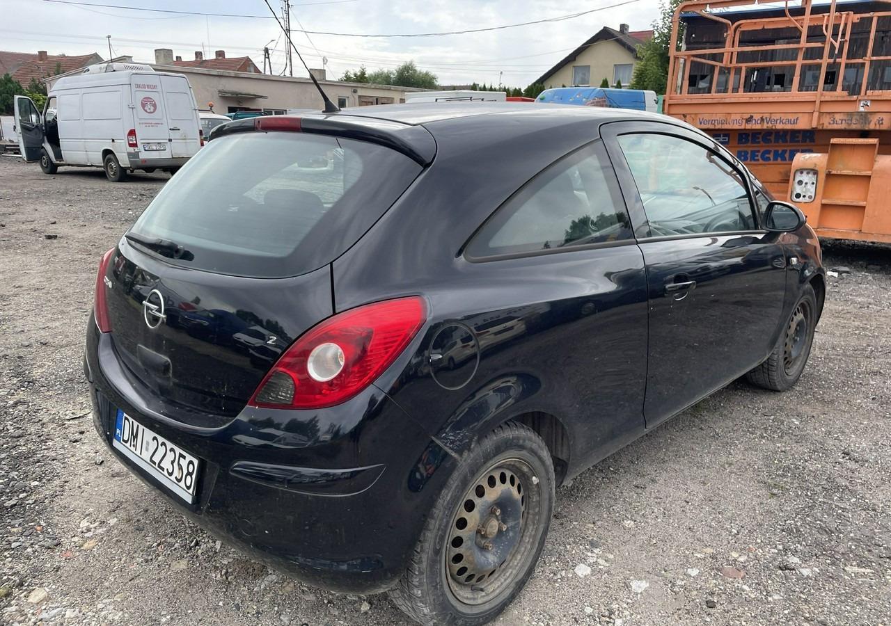 Opel Corsa D Opel Corsa 1,2-16V 80KM Klima 2008 - Schrägheck: das Bild 5 Opel Corsa D Opel Corsa 1,2-16V 80KM Klima 2008 - Schrägheck: das Bild 5