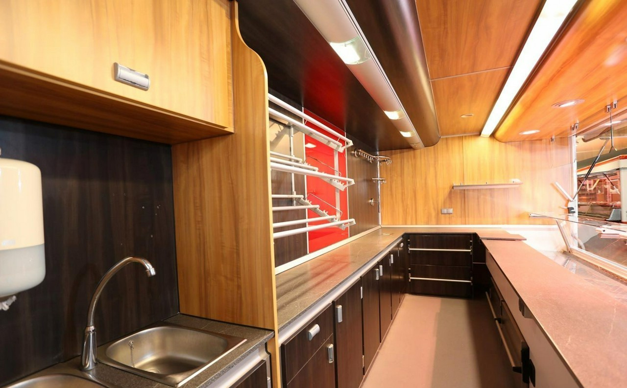 Renault Master Autosklep wędlin Gastronomiczny Food Truck Foodtruck sklep Borco 201 - Verkaufsfahrzeug: das Bild 2 Renault Master Autosklep wędlin Gastronomiczny Food Truck Foodtruck sklep Borco 201 - Verkaufsfahrzeug: das Bild 2