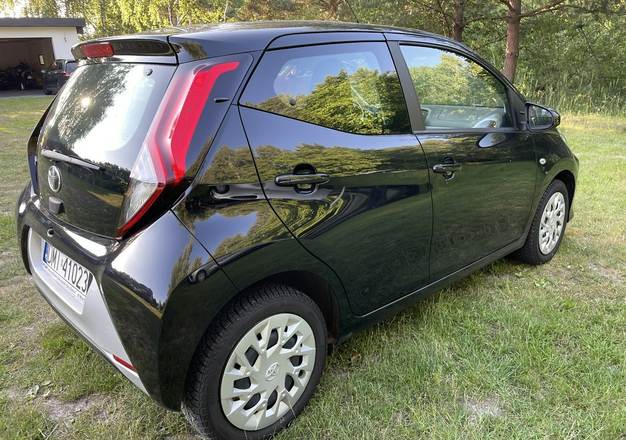 Toyota Aygo II Toyota Aygo 1.0-16V Klima Salon PL 24651km Model 2021 - Schrägheck: das Bild 5 Toyota Aygo II Toyota Aygo 1.0-16V Klima Salon PL 24651km Model 2021 - Schrägheck: das Bild 5