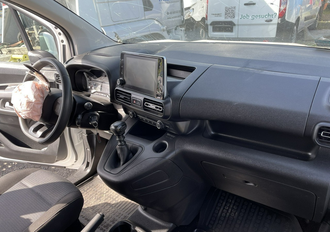 Toyota ProAce Proace City Verso Toyota Proace City Verso Long 1.5 D-4D Business 2021Salon - PKW: das Bild 4 Toyota ProAce Proace City Verso Toyota Proace City Verso Long 1.5 D-4D Business 2021Salon - PKW: das Bild 4