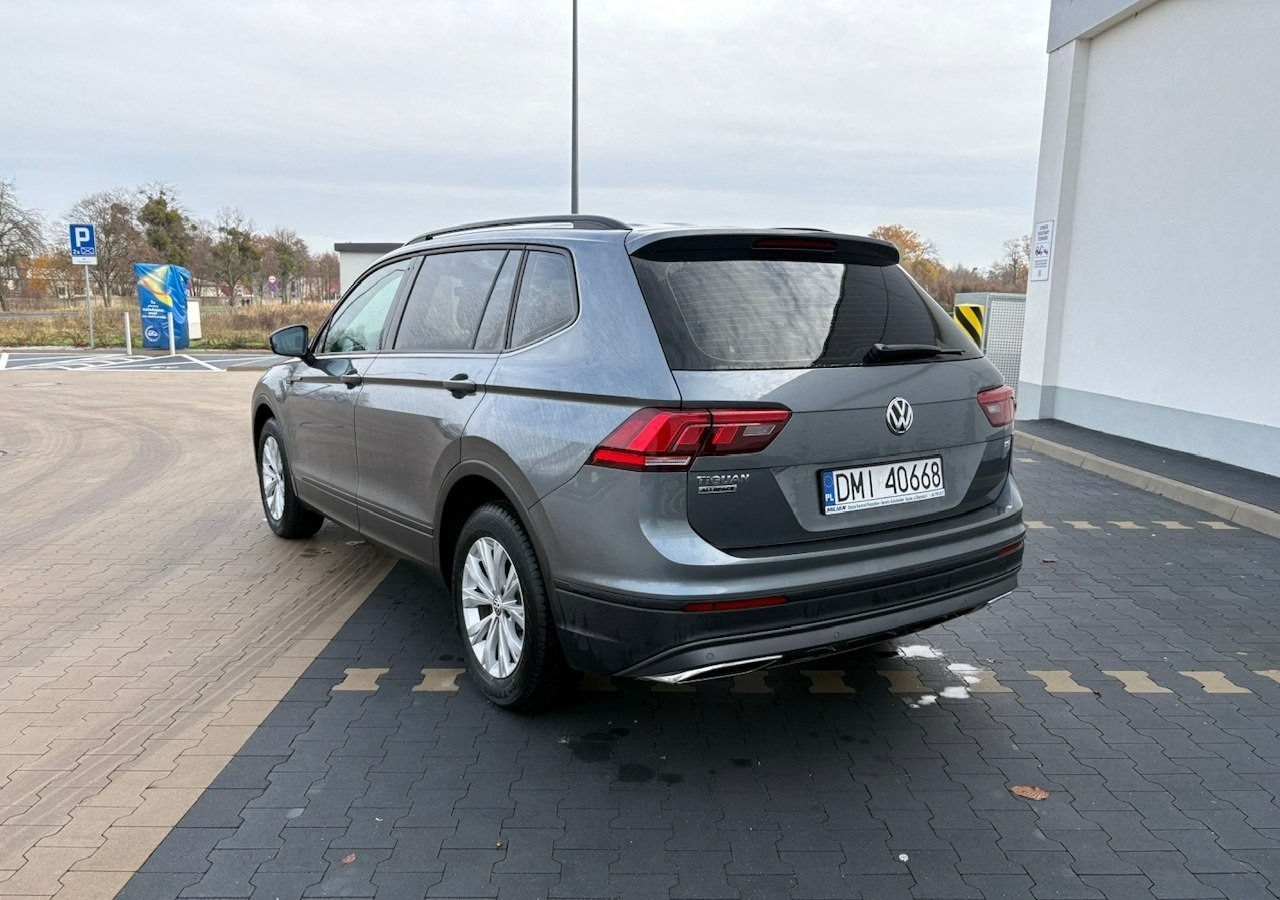 Volkswagen Tiguan II 1,4TSI 150KM 65tyśkm 7osobowy Comfort Tempomat ACC Klima Alu 2018 - SUV/ Geländewagen: das Bild 4 Volkswagen Tiguan II 1,4TSI 150KM 65tyśkm 7osobowy Comfort Tempomat ACC Klima Alu 2018 - SUV/ Geländewagen: das Bild 4