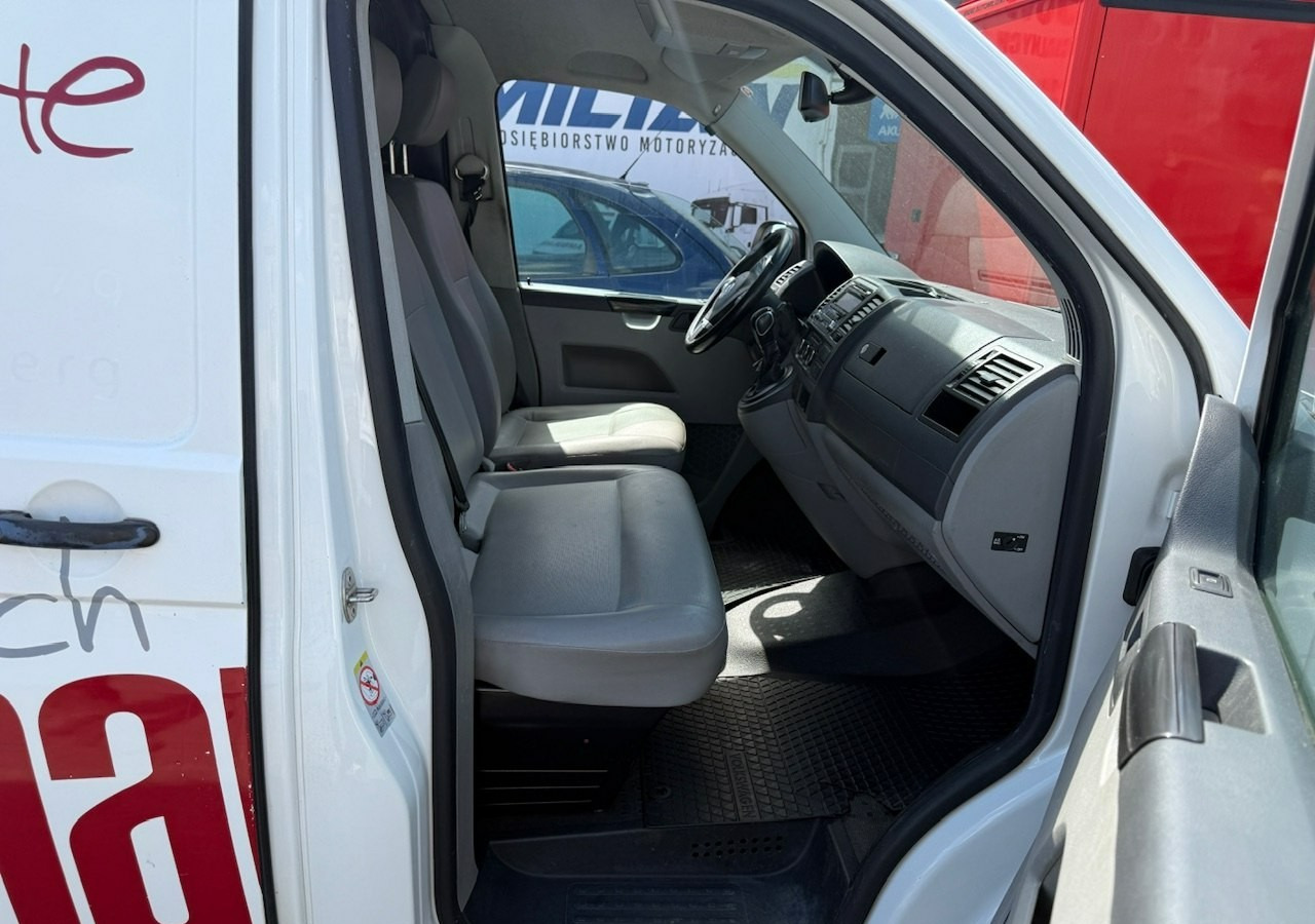 Volkswagen Transporter Transporter T5 LIFT 2.0-180 KM, DSG7 Chłodnia Konvekta Model 2012 – Leasing Volkswagen Transporter Transporter T5 LIFT 2.0-180 KM, DSG7 Chłodnia Konvekta Model 2012: das Bild 18
