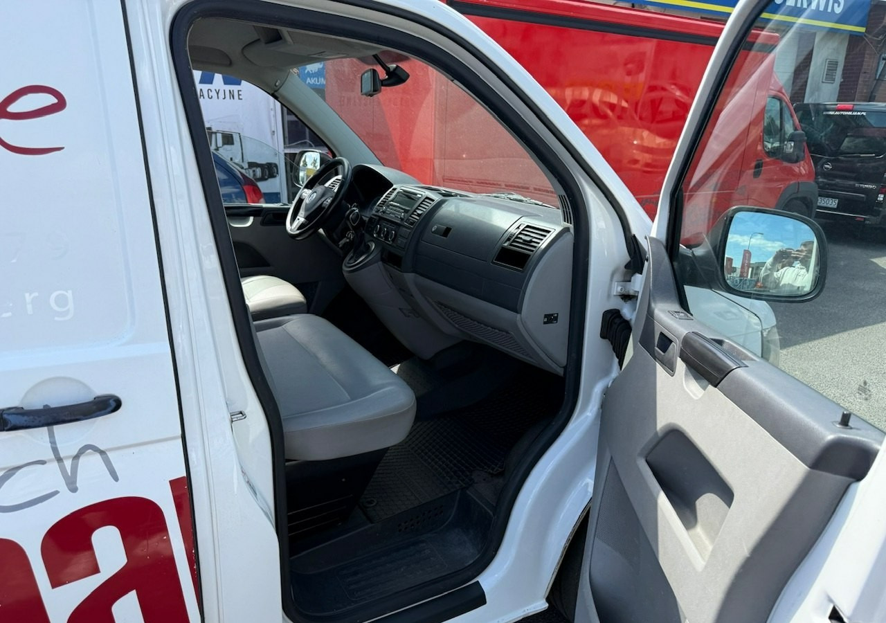Volkswagen Transporter Transporter T5 LIFT 2.0-180 KM, DSG7 Chłodnia Konvekta Model 2012 – Leasing Volkswagen Transporter Transporter T5 LIFT 2.0-180 KM, DSG7 Chłodnia Konvekta Model 2012: das Bild 17