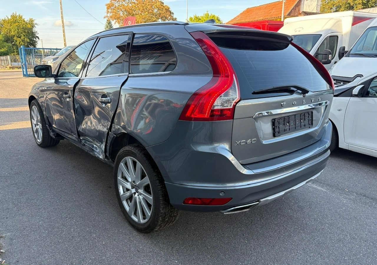 Volvo XC60 I Volvo XC 60 2,4 D4 AWD 190KM Summum Navi Panorama Skóry Kamera 2017 - SUV/ Geländewagen: das Bild 5 Volvo XC60 I Volvo XC 60 2,4 D4 AWD 190KM Summum Navi Panorama Skóry Kamera 2017 - SUV/ Geländewagen: das Bild 5