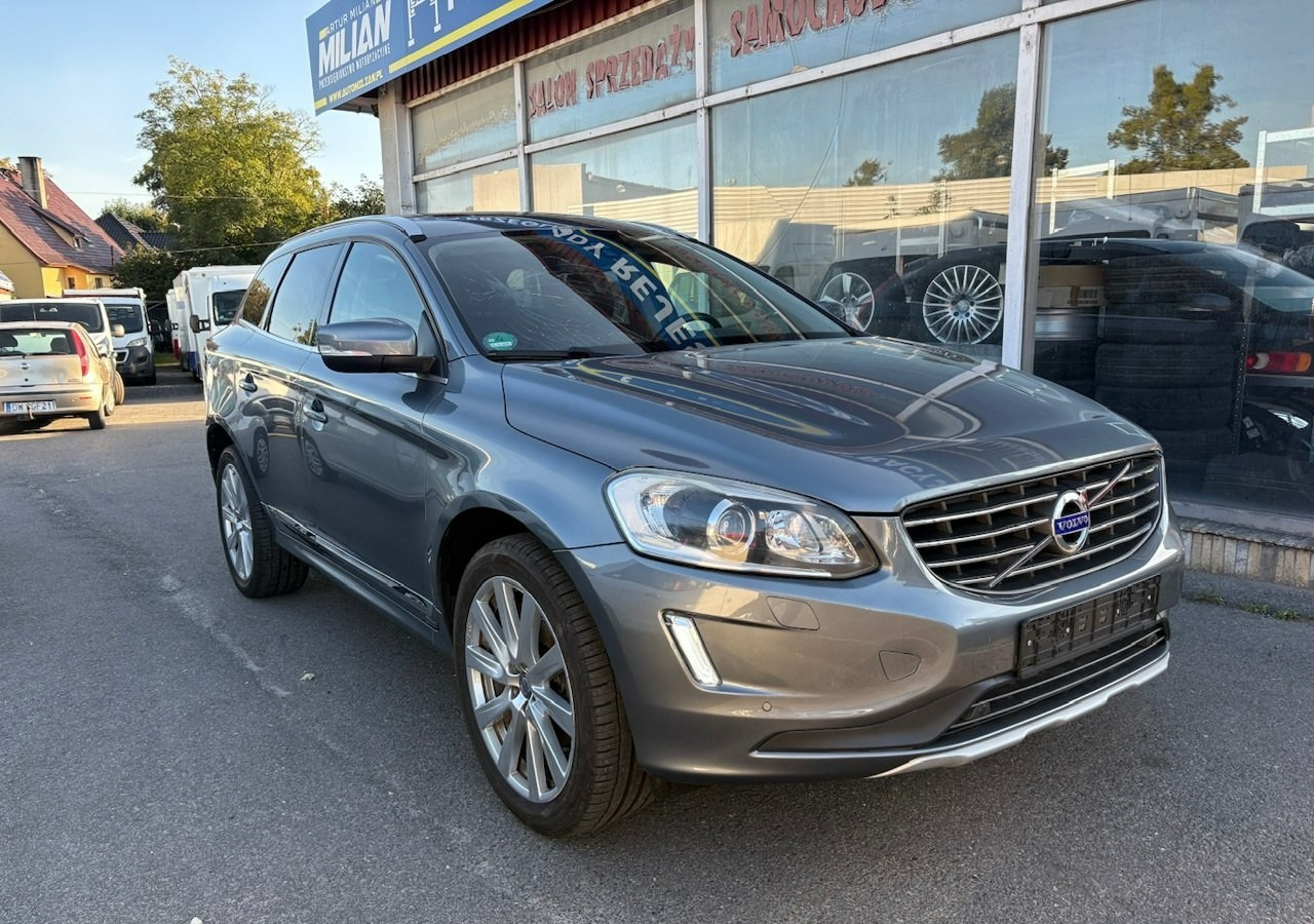 Volvo XC60 I Volvo XC 60 2,4 D4 AWD 190KM Summum Navi Panorama Skóry Kamera 2017 - SUV/ Geländewagen: das Bild 1 Volvo XC60 I Volvo XC 60 2,4 D4 AWD 190KM Summum Navi Panorama Skóry Kamera 2017 - SUV/ Geländewagen: das Bild 1